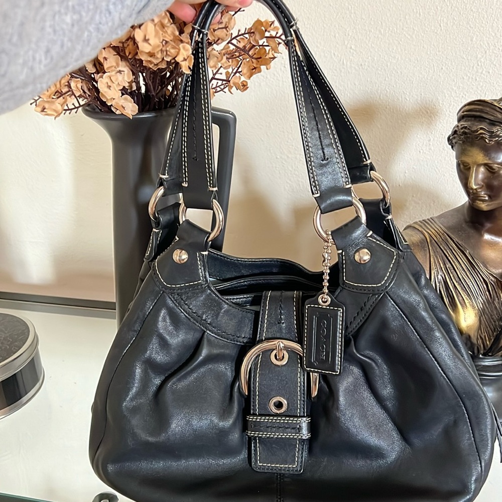 Black y2k Coach SoHo Buckle Shoulder Bag